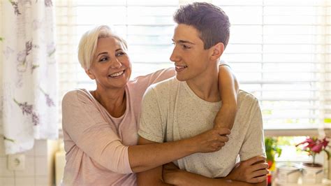 ficken mutti|Stief Sohn Spritzt Seiner Mutter Einfach In Die Fotze Deutsch.